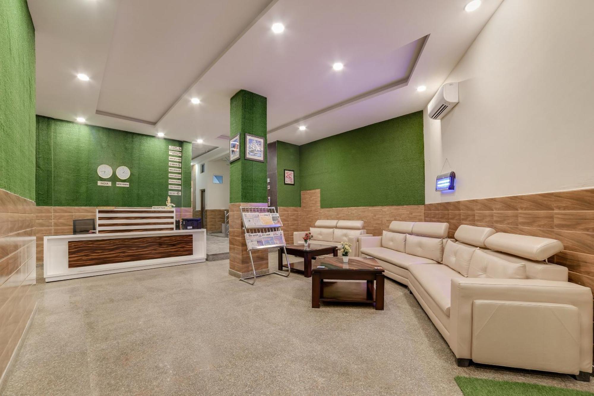 נוידה The Hostel Yard מראה חיצוני תמונה